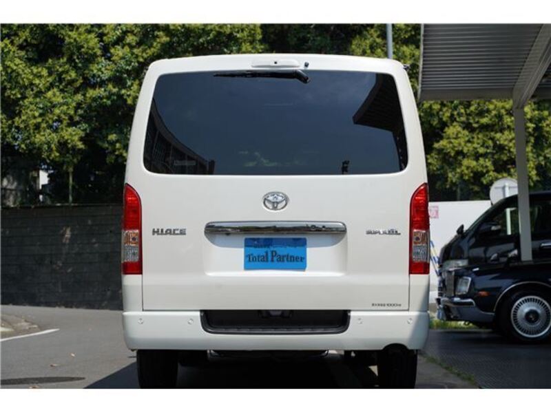 HIACE VAN