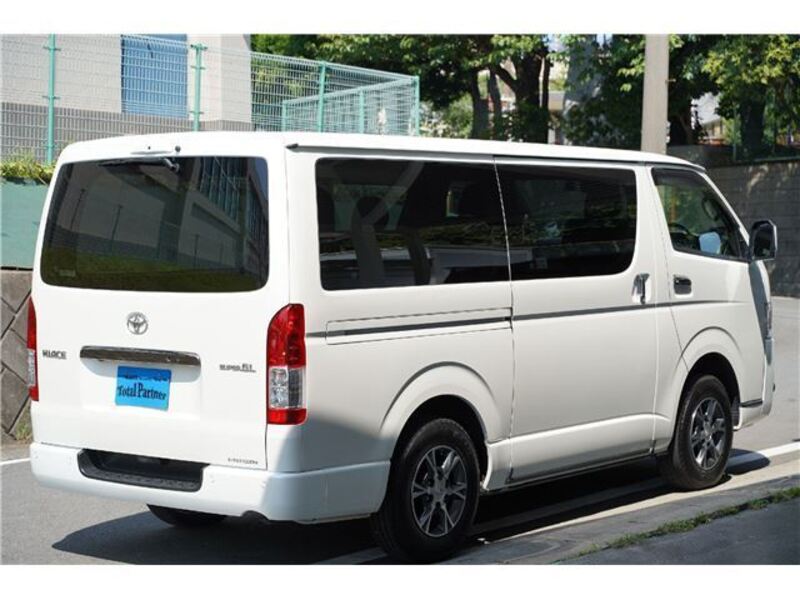 HIACE VAN