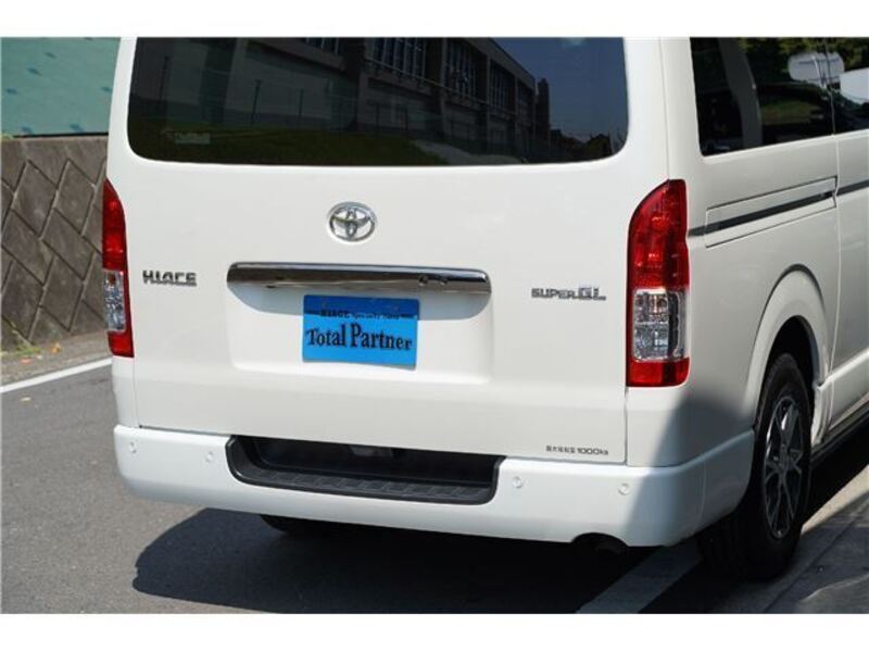 HIACE VAN