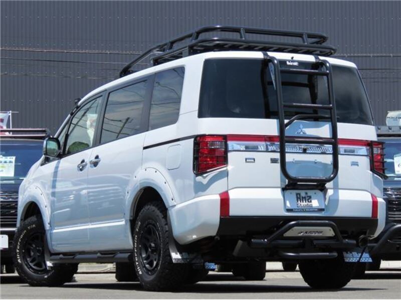 DELICA D5
