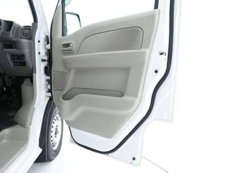 MINICAB VAN