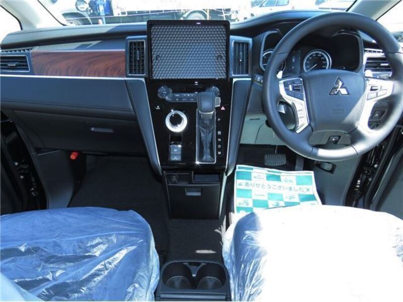 DELICA D5