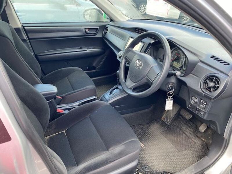 COROLLA AXIO