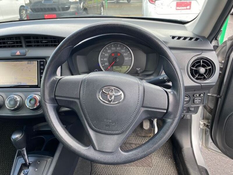 COROLLA AXIO