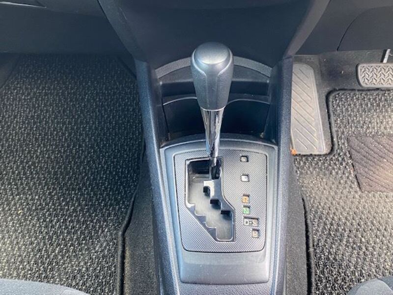 COROLLA AXIO