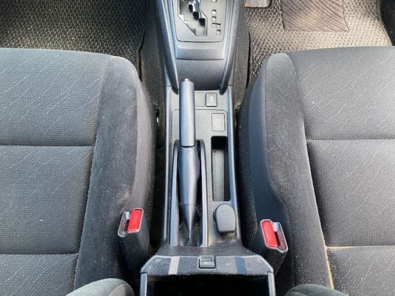 COROLLA AXIO