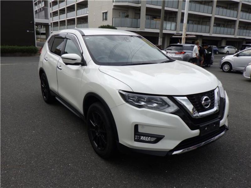 X-TRAIL