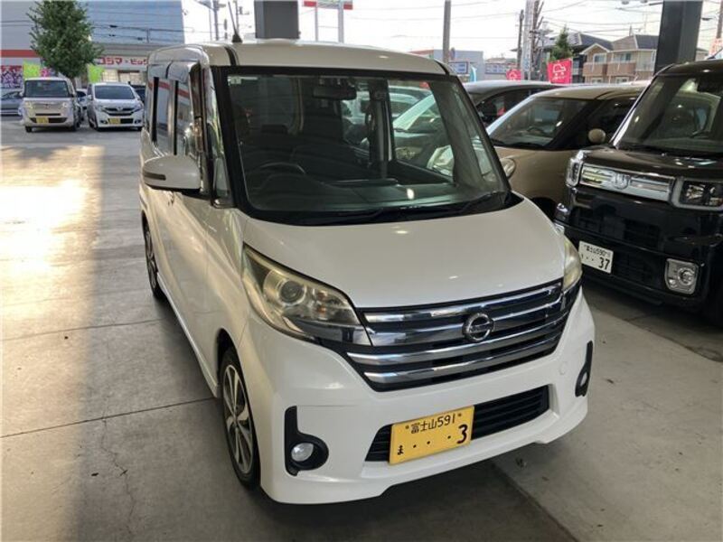 NISSAN DAYZ ROOX