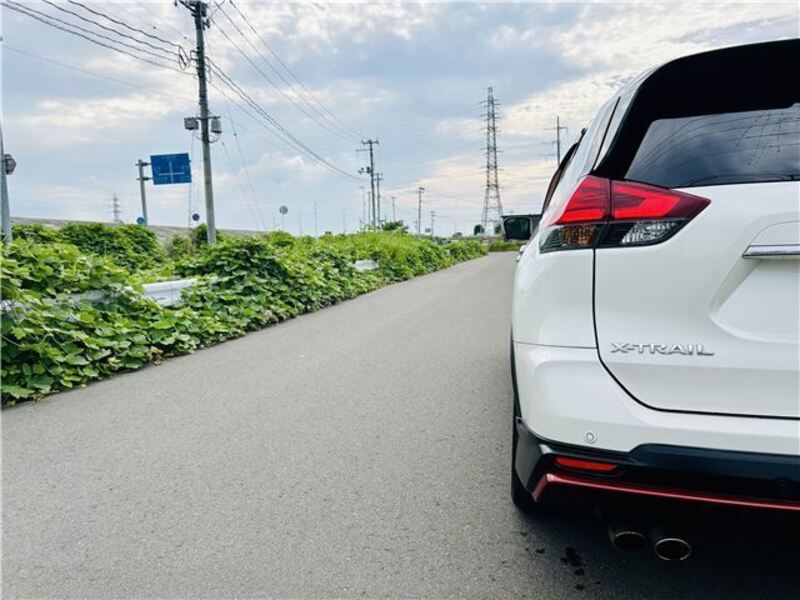X-TRAIL