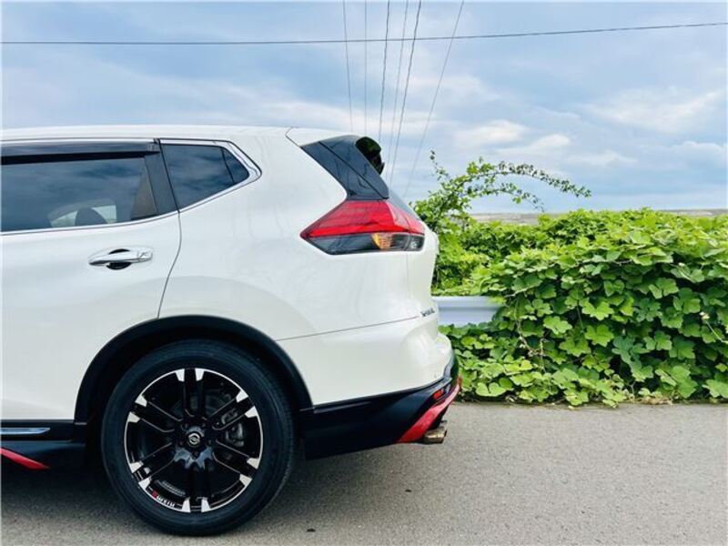 X-TRAIL