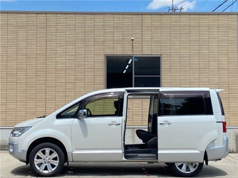 DELICA D5