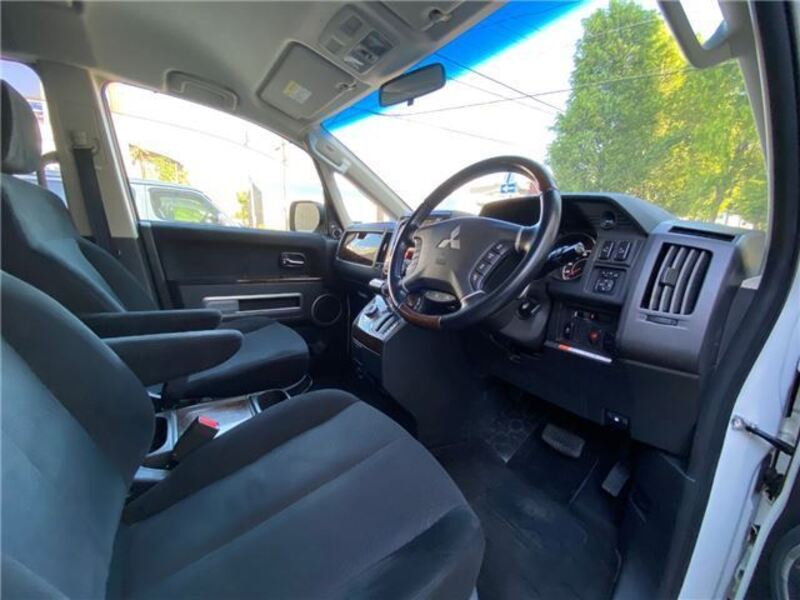 DELICA D5