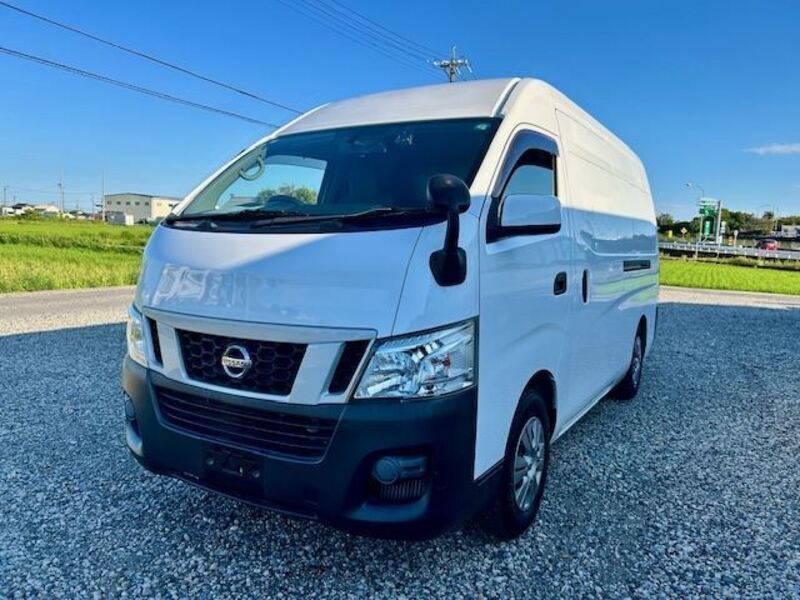 NV350 CARAVAN-0