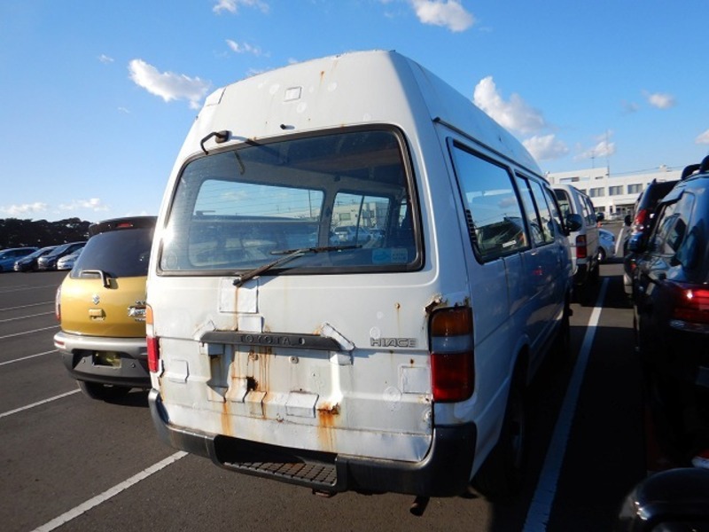 HIACE VAN