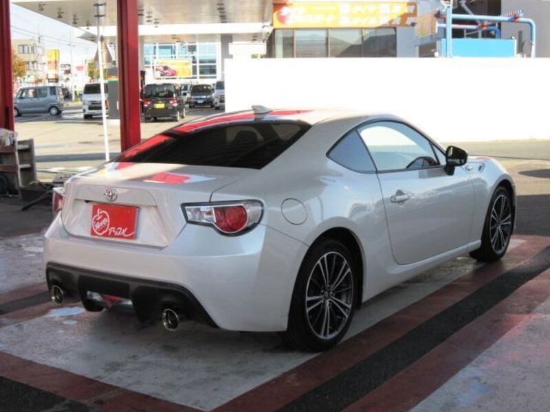 86
