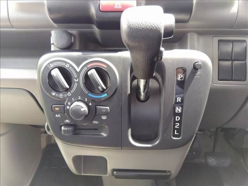 MINICAB VAN