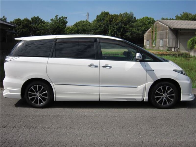 ESTIMA HYBRID