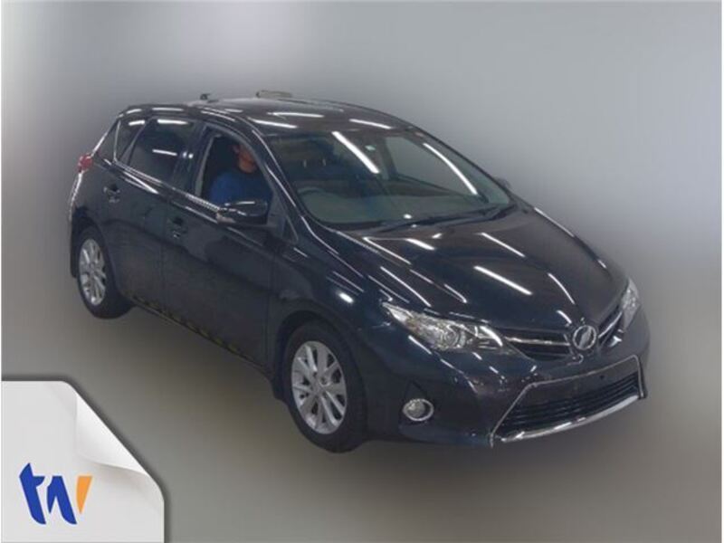 TOYOTA AURIS