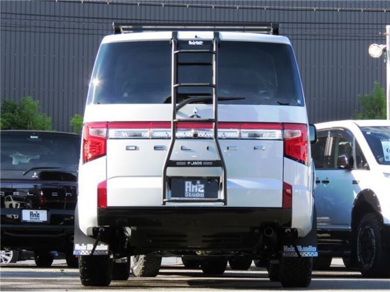 DELICA D5