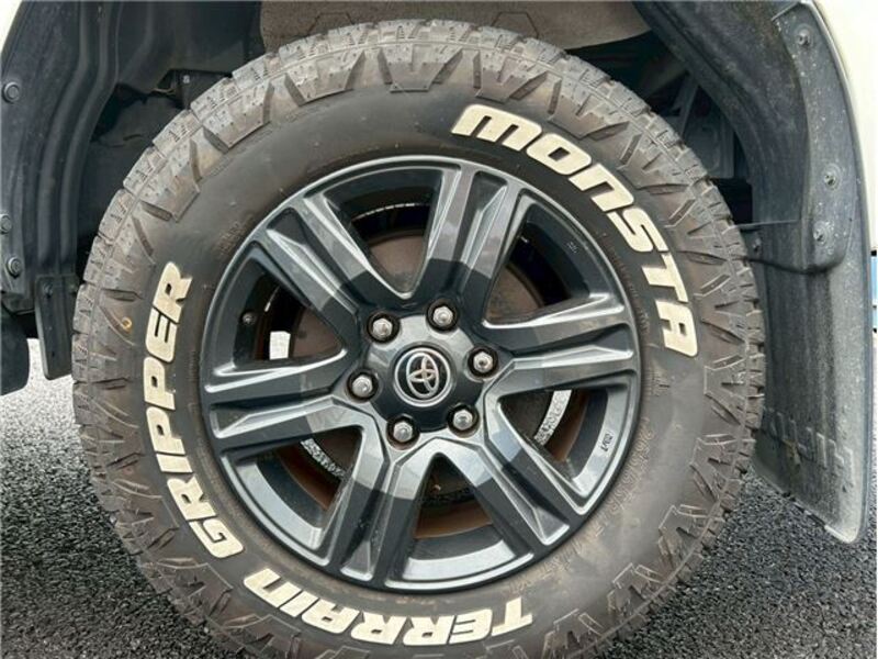 HILUX