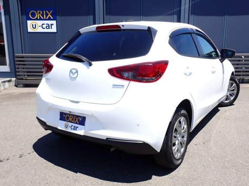 MAZDA2