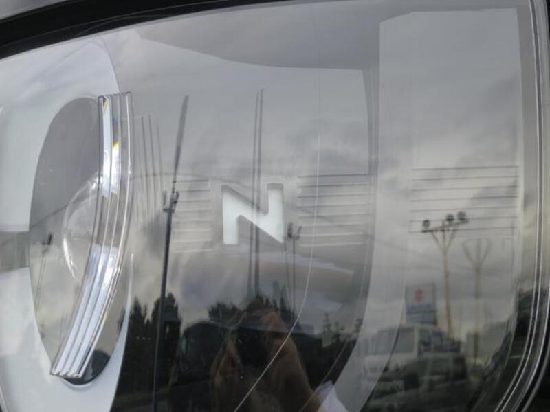 N BOX