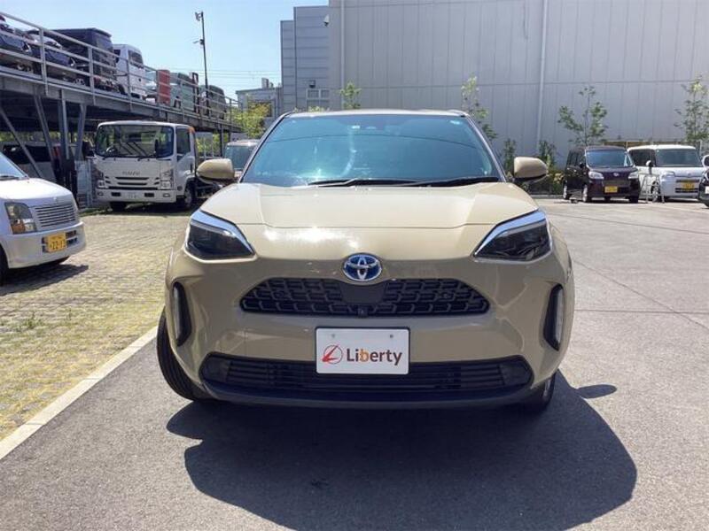 YARIS CROSS