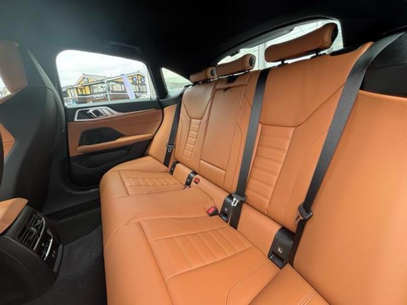 4 SERIES
