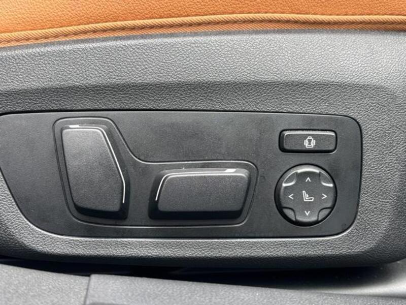 4 SERIES