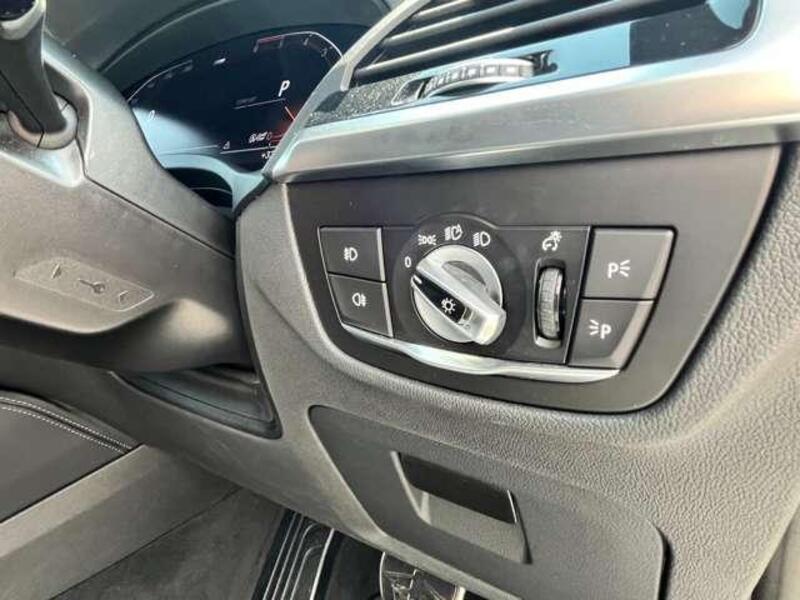 X4