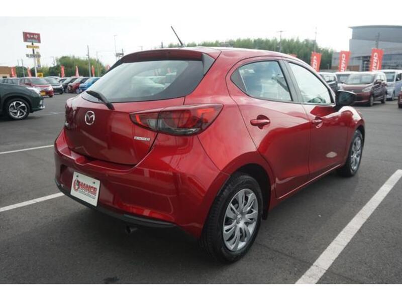 MAZDA2