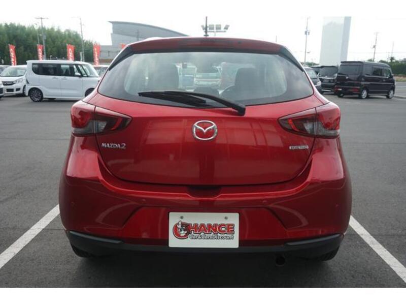 MAZDA2