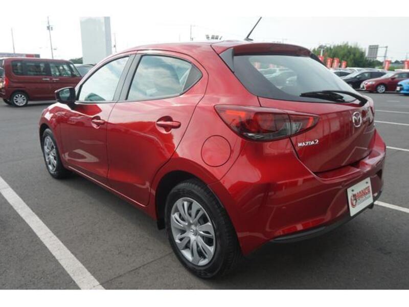 MAZDA2