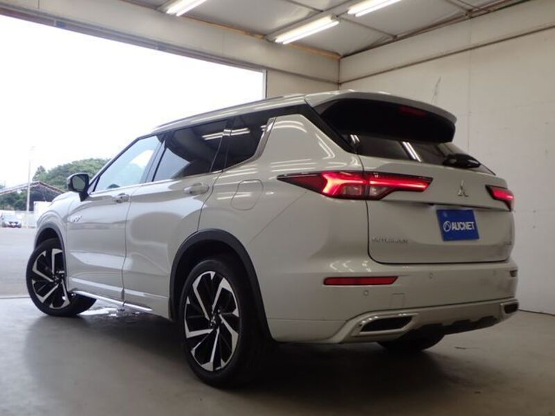 OUTLANDER PHEV