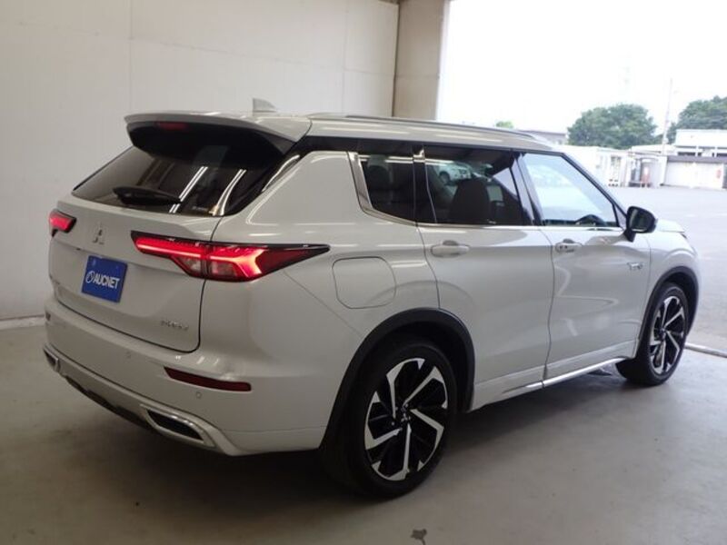 OUTLANDER PHEV