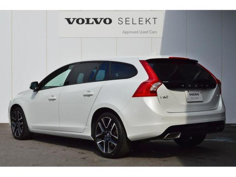 V60