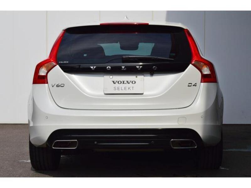 V60