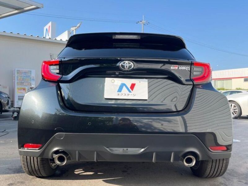 GR YARIS