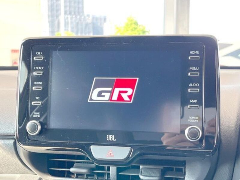 GR YARIS