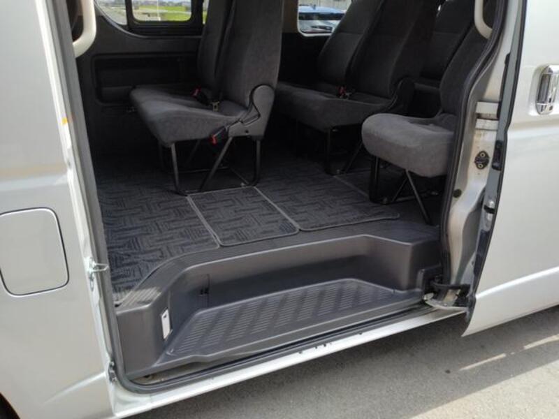 HIACE WAGON