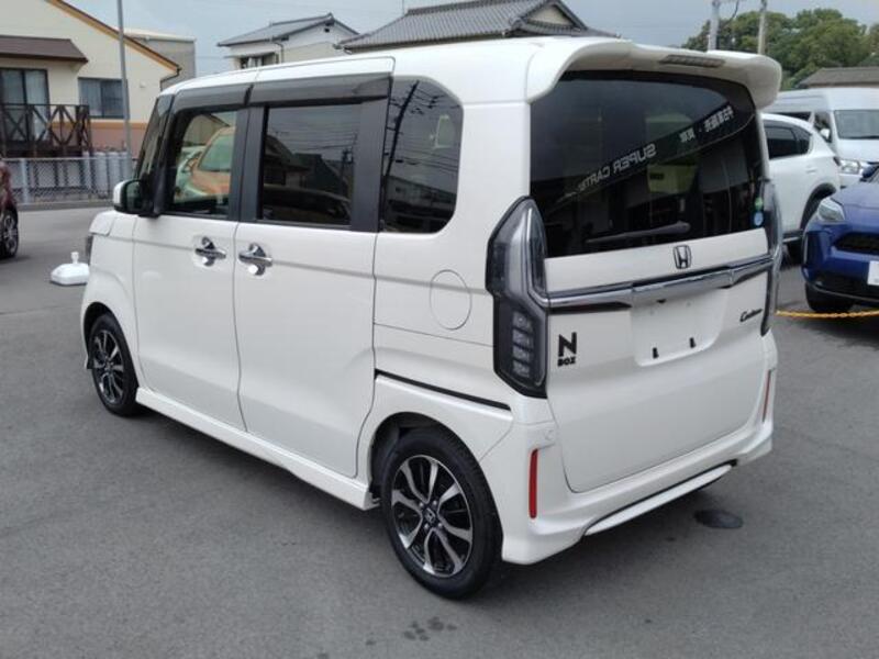 N BOX CUSTOM