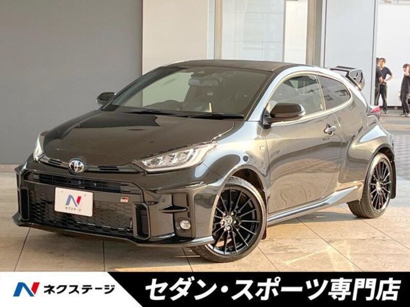 GR YARIS-0