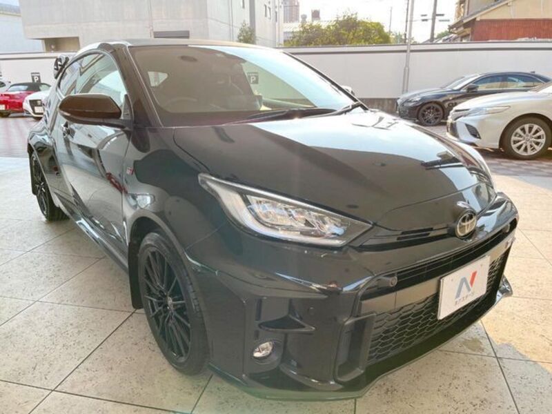 GR YARIS