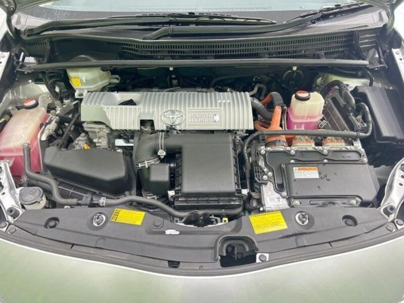 PRIUS PHV