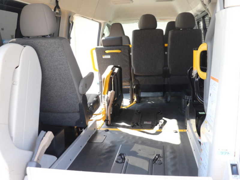 HIACE VAN