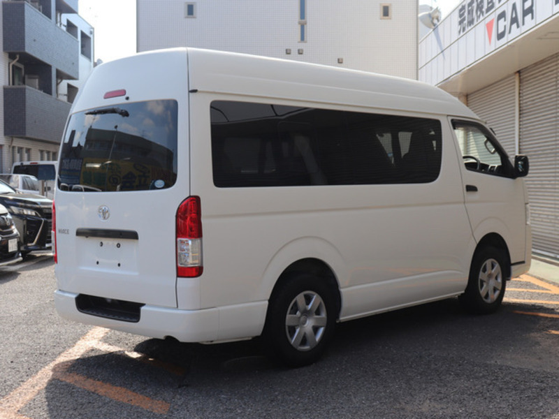 HIACE VAN