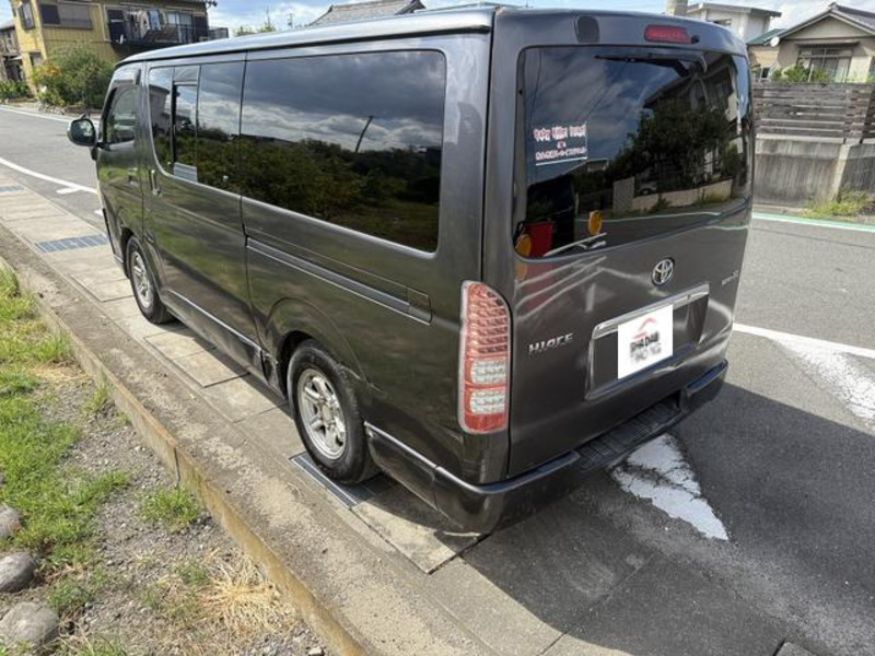 HIACE VAN