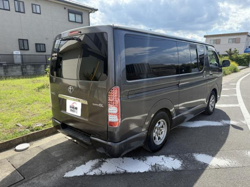 HIACE VAN