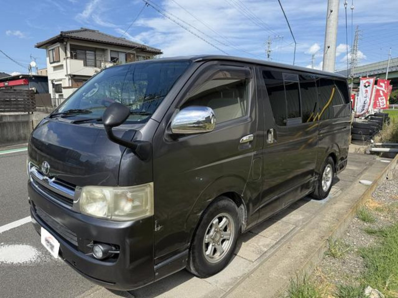 HIACE VAN