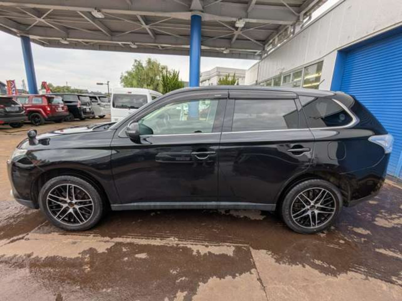 OUTLANDER